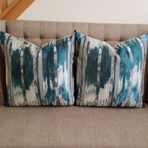 Z Gallerie Pillow (1)